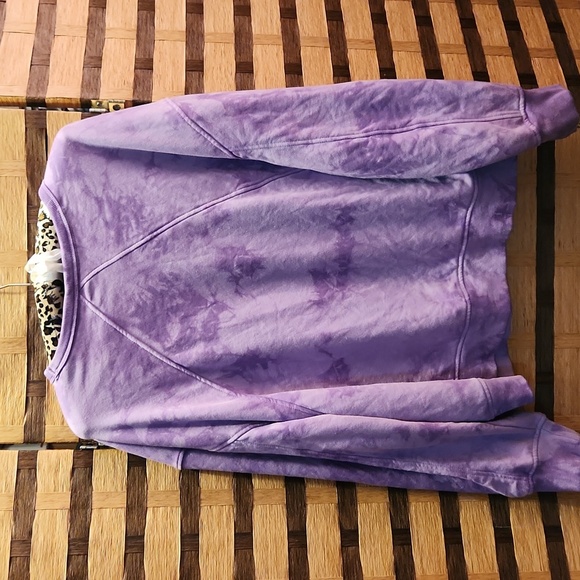 NWT! Tiedye purple sweatshirt - Picture 5 of 7